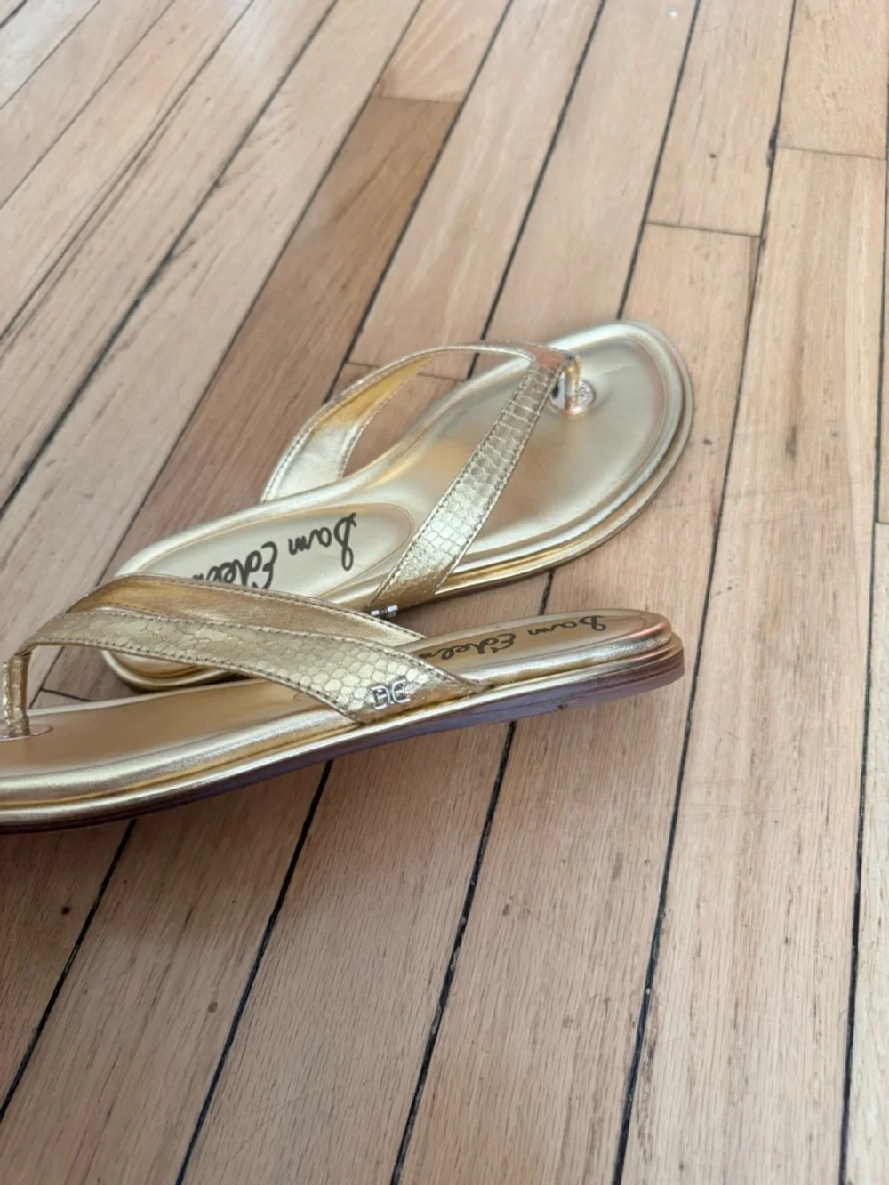 Sam Edelman Remi Gold Metallic Thong Sandal